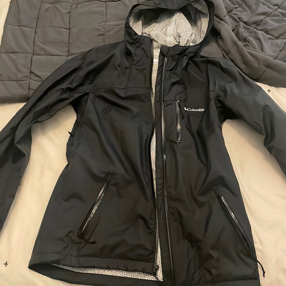 Columbia women’s cut rain jacket